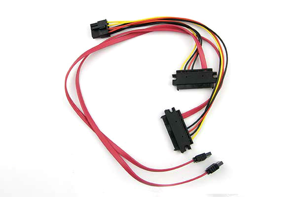 Supermicro CBL-SAST-0529 cable gender changer 2x SAS 29-pin 2x SATA+8-pin Black, Red, Yellow