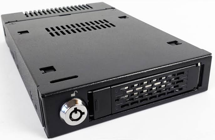 MB601M2K-1B - Icy Dock M.2 PCIe NVMe SSD Mobile Rack