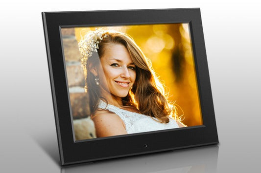 ASDPF08F - Aluratek 8 INCH SLIM DIGITAL PHOTO FRAME WITH AUTO SLIDESHOW FEATURE